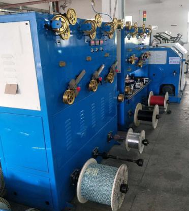 Multi-roller cable processing equipment with reels